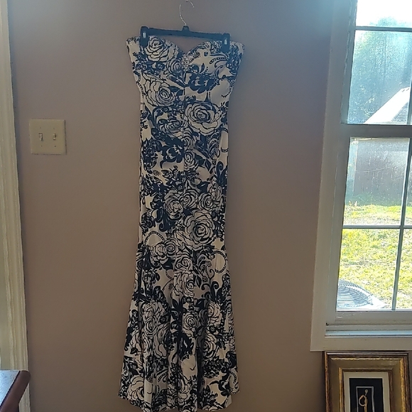 Xscape By Joanna Chen Black White Size 12 Maxi Dress - Picture 1 of 10